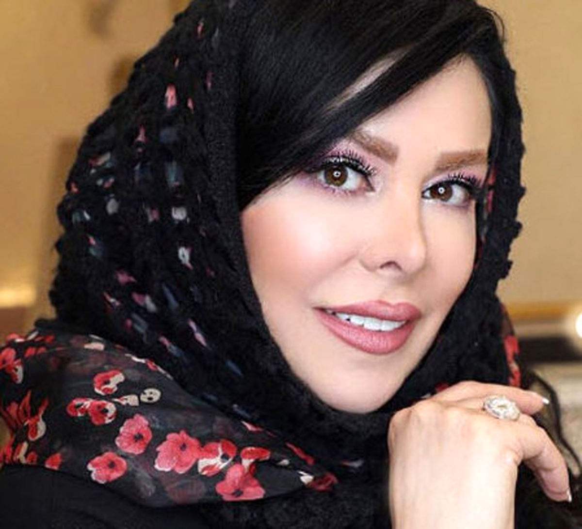 خوشگذرونی فلور نظری در آلمان با تیپ شوکه کننده+عکس