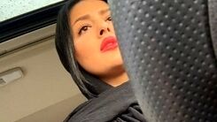 عکس لو رفته مادر زن جوان و اهل حال پیمان قاسم خانی! /عکس نامتعارف همسر و مادر زن پیمان قاسم خانی در ماشین +عکس