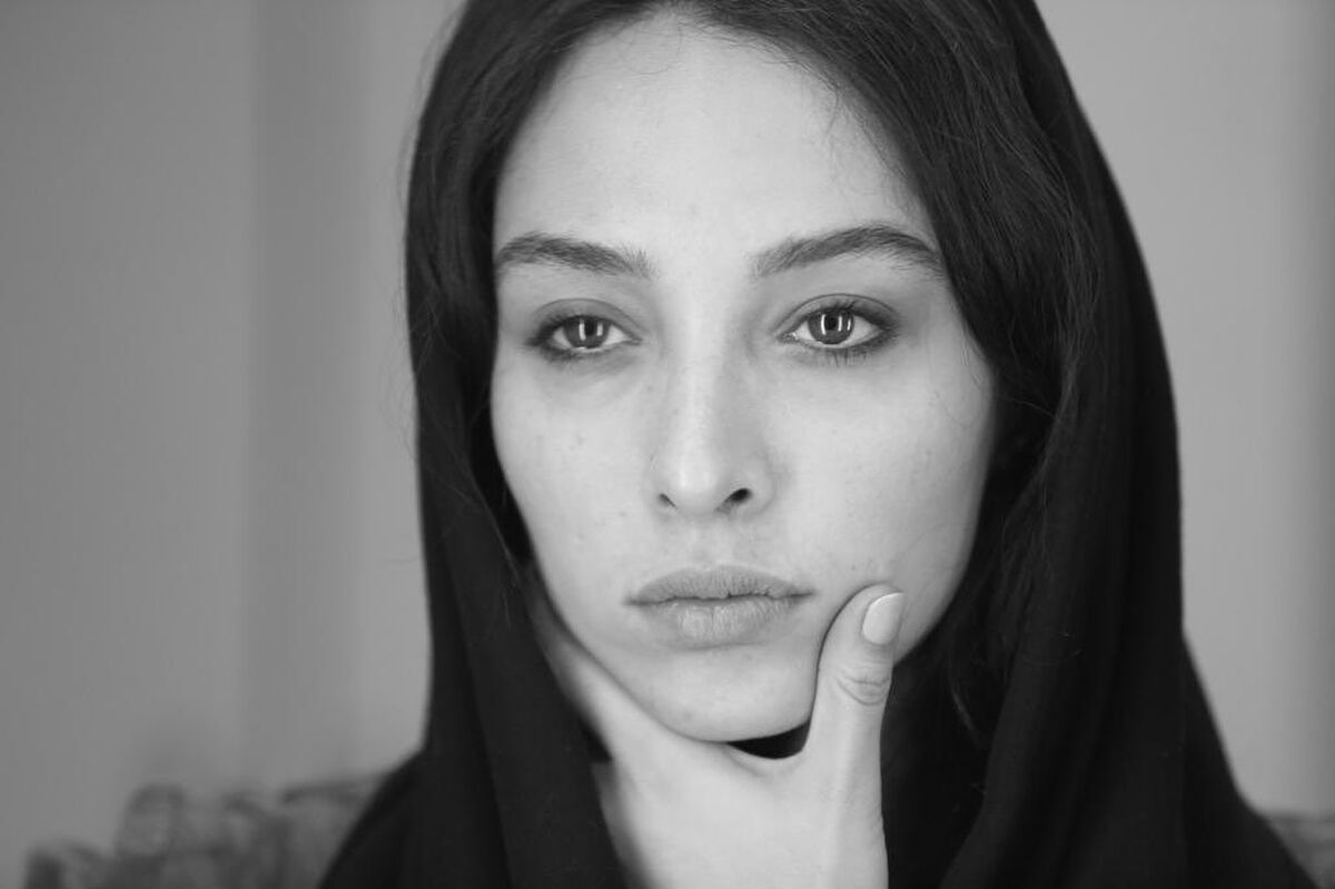 آناهیتا درگاهی سیاه پوش شد | آناهیتا درگاهی عزادار چه کسی شد؟