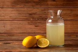 هیچوقت در این ساعت روز آبلیمو نخورید | چگونه می‌توان آب لیمو را بدون خراب کردن دندان‌ها نوشید؟