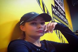 مهمونی سحر قریشی با بازیگرای مشهور | ساعت گرون قیمت و قدیمی سحر قریشی سوژه شد