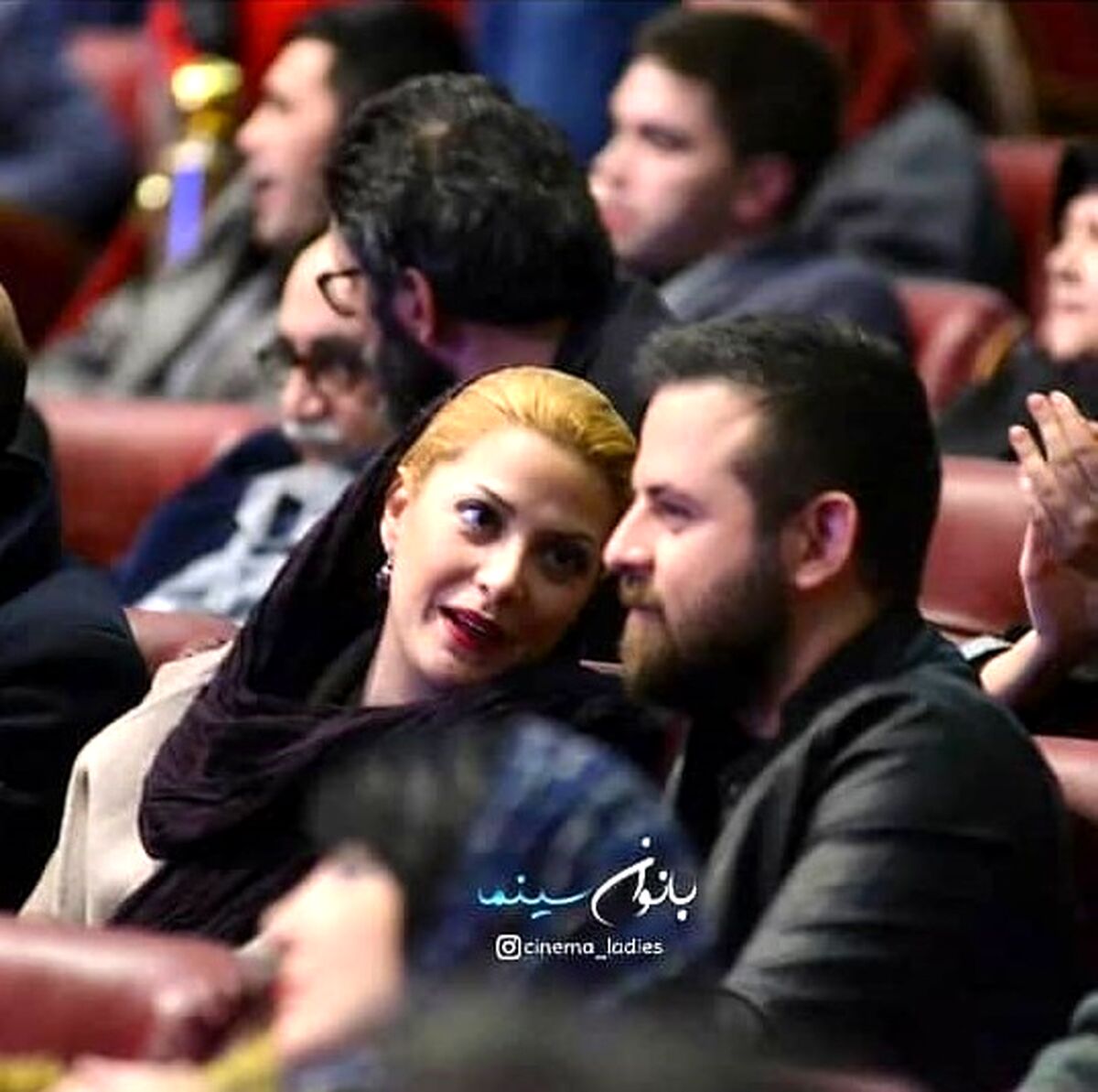 مانتوی شیک و گرانقیمت طناز طباطبایی در اکران یاغی | احساساتی شدن طناز طباطبایی با دیدن ذوق و شوق های مردم +عکس 