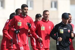کار نیک بازیکن پرسپولیسی در موکب های اربعین +عکس