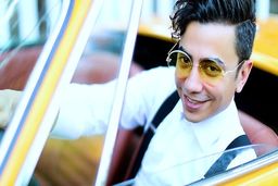 دانلود آهنگ محسن ابراهیم زاده بنام پانتومیم+موزیک 