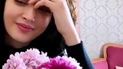 ذوق زدگی بهنوش طباطبایی از هدیه همسر دومش | مراسم مهمانی نامزدی آنچنانی بهنوش طباطبایی با هزینه میلیاردی سر تر از همه سلبریتی ها +عکس