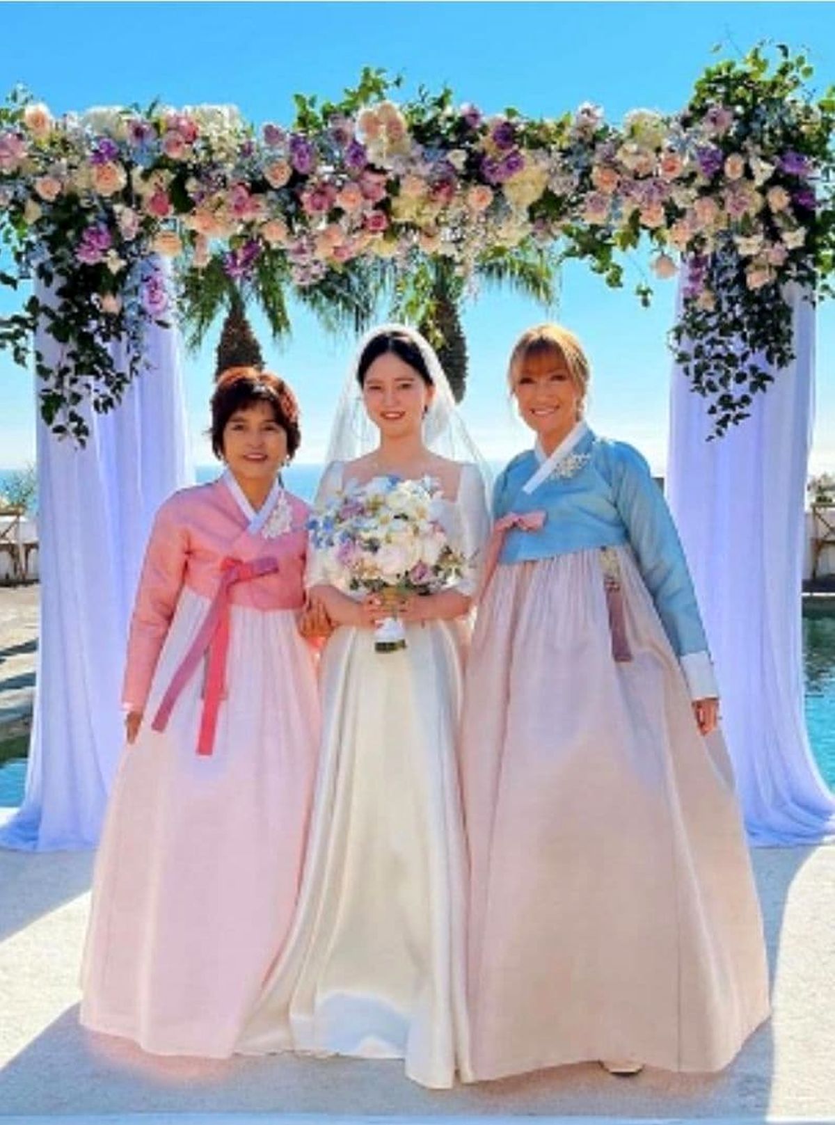 ازدواج پسر بازیگر معروف با یک دختر کره‌ای! +عکس