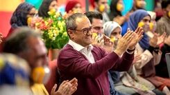 سوال جنجالی علی ضیا: اگر رامبد جوان به عقب برگردد باز هم به کانادا می‌رود؟