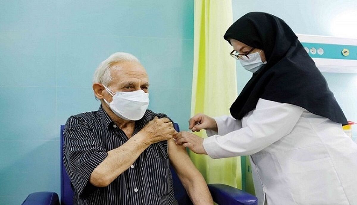 متولدین بالای 60 سال برای تزریق دُزسوم چکار کنند؟