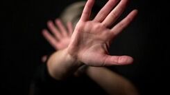 همسرکشی وحشتناک در مشهد تن همه را لرزاند | مرد عصبانی ناهارش را خورد و به اورژانس خبر داد! 