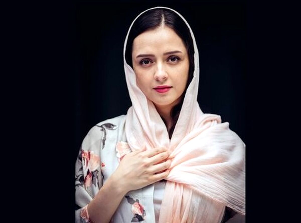 عکس منشوری ترانه علیدوستی در استخر 