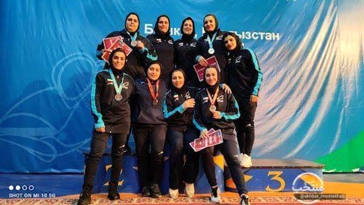دختران کشتی‌گیر ایران برای اولین بار طلا گرفتند
