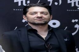 نوروز گردی بهرام رادان در جزیره هرمز | تیپ جدید بهرام رادان در کنار کوه های رنگی هرمز + عکس