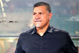 حضور علی دایی با دخترانش در جام جهانی قطر ؟ +عکس