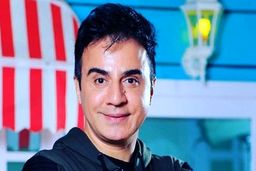 دختر بیمار در آغوش عمو پورنگ+فیلم دیده نشده 