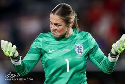 خاص‌ترین قاب جام جهانی زنان؛ تصویری از سنگربان انگلیسی‌ها سوژه شد