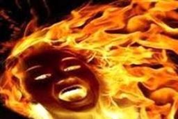 زن جوان در بالکن آپارتمانش خودسوزی کرد+علت حادثه 