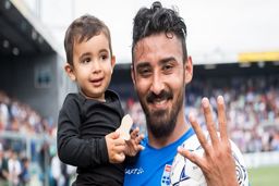 اولین روز مدرسه پسر رضا قوچان نژاد در خارج +عکس