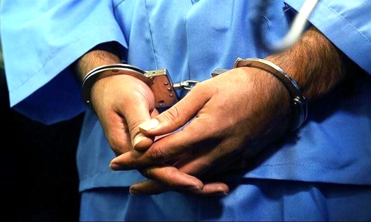 وحشت مردم از جوان تیبا سوار که با کارد از مغازه خواربارفروشی بیرون آمد | قتل مرد سوپرمارکتی به دست تبعه خارجی +عکس