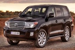 قیمت عجیب پرطرفدارترین شاسی‌بلند در بازار خودرو ایران | ۸ میلیارد برای ماشین ۱۱ سال قبل!