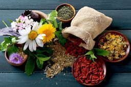 نسخه طب سنتی برای آب کردن چربی شکم | ادویه جات و گیاهان چربی سوز را بشناسید
