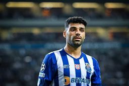 جمله زشت و نژادپرستانه علیه مهدی طارمی در پرتغال | توهین در تلویزیون به مهدی طارمی