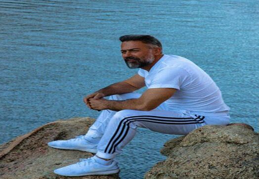 پیر شدن شوکه کننده دانیال حکیمی در آمریکا | زندگی شاهانه پسر دانیال حکیمی در خارج از کشور +عکس