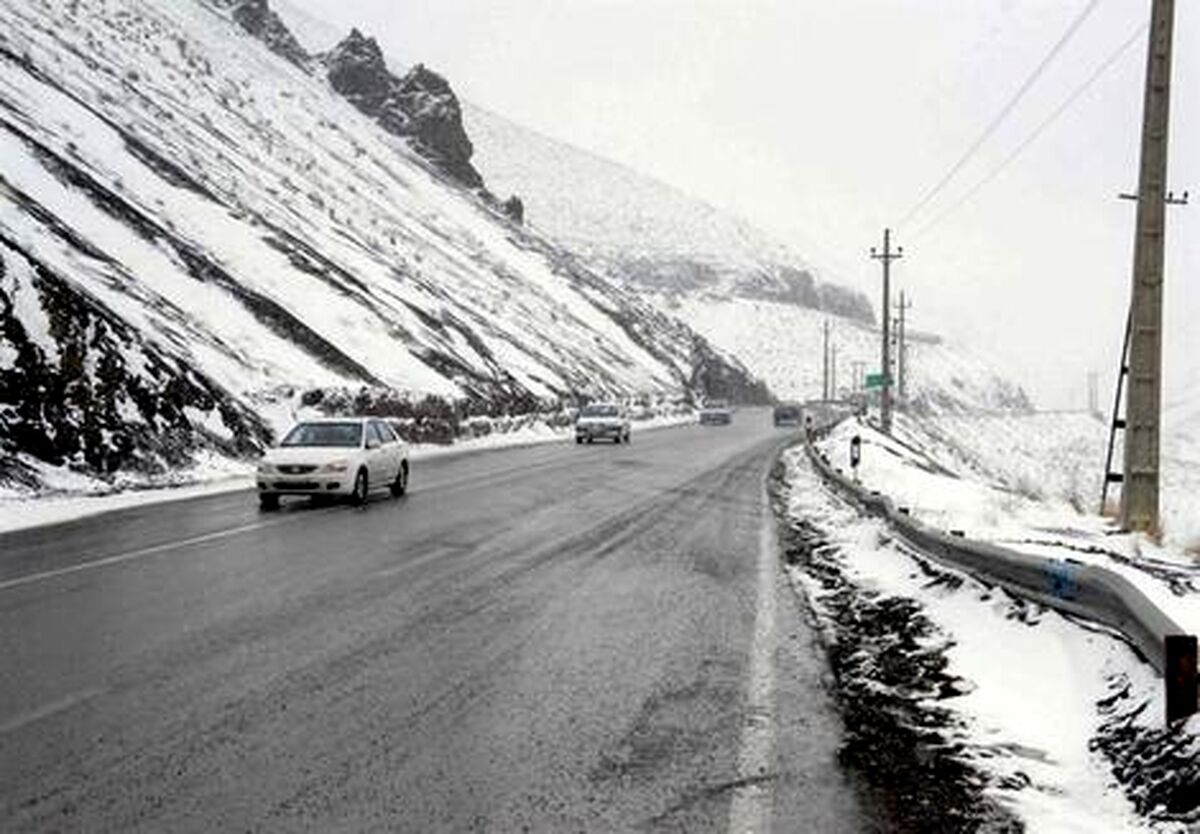 برف ۴ متری در مرز ایران و ترکیه +فیلم