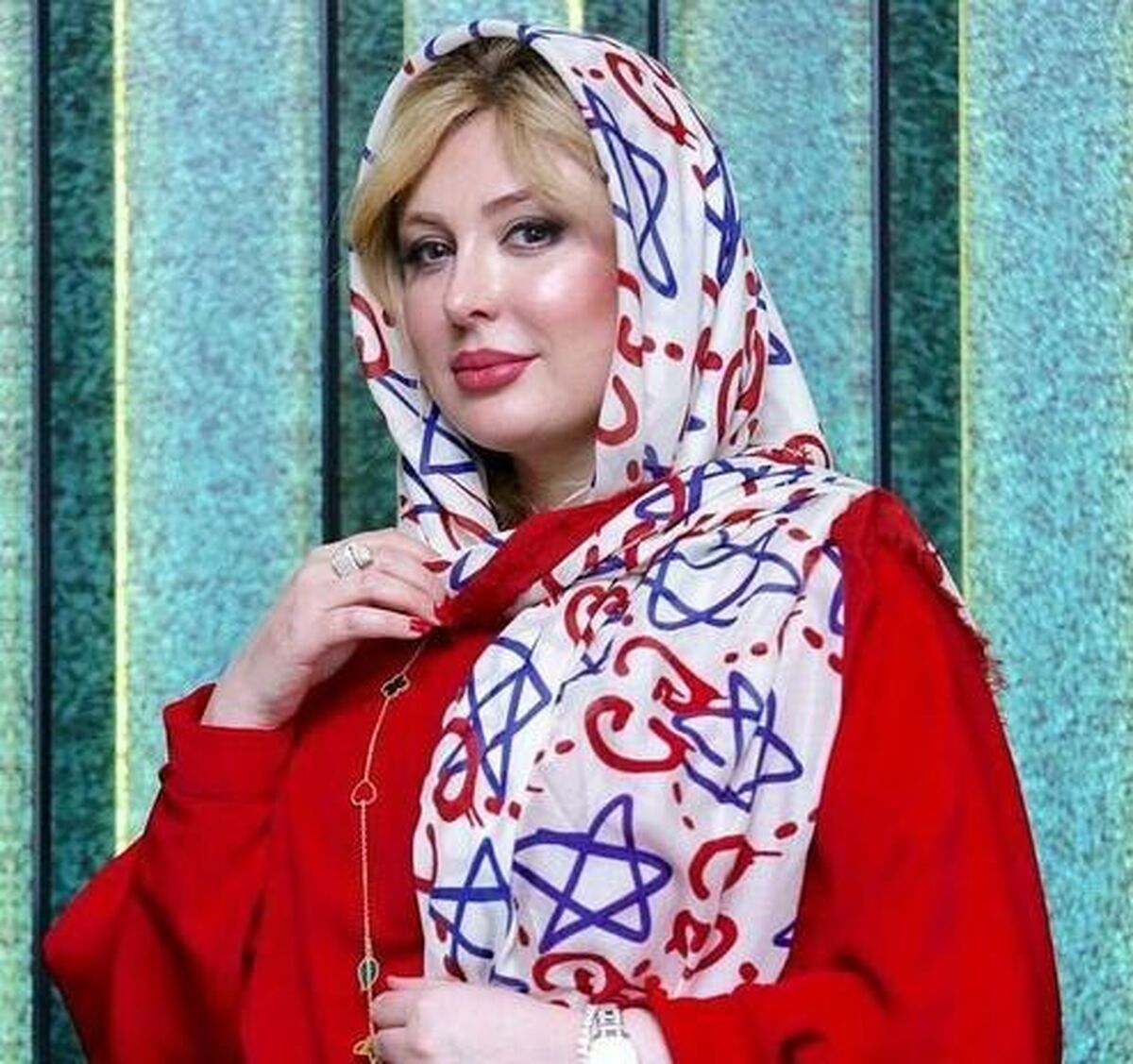 عکس لو رفته نیوشا ضیغمی با دختر و خواهرشوهرش+تصاویر دیده نشده