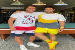 عجیب ترین عکس محمدرضا گلزار بالای سر یک بیمار | محمدرضا گلزار کنار حیوانی خنگی گرانقیمتش +عکس