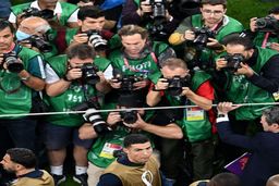 نیمکت‌نشینی رونالدو بازهم سوژه شد +عکس