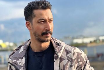 تصویری ازتغییر چهره عجیب بازیگر سریال پایتخت | بهرام افشاری موهای خود را از ته تراشید!  