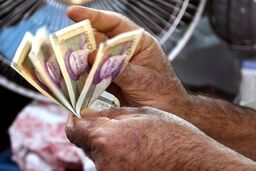 سنگ تمام دولت برای کارمندان | میزان افزایش حقوق کارمندان در سال آینده بلاخره تعیین شد