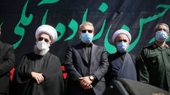 تصویری از حضور علی لاریجانی در مراسم تشیع علامه حسنزاده آملی