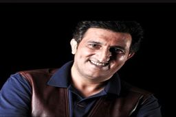 تنها عکس موجود از همسر زیبای یوسف صیادی ! | عکس مخفی در پاساژ + عکس