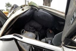 تصویر هولناک از واژگونی خودرو در بزرگراه آزادگان + عکس