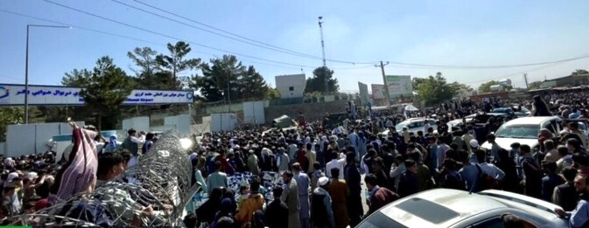 سقوط وحشتناک شهروند افغانستان از هواپیمای آمریکایی + فیلم لو رفته 
