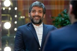 خوشگذرونی حمید گودرزی در ویلای لواسانش | امکانات خارق العاده ویلای سوپر لوکس حمید گودرزی + عکس