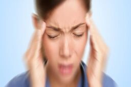 چه تاثیری میگرن بر رابطه جنسی می‌گذارد؟