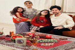 زندگی لوکس شاهرخ استخری و خانواده اش در خارج ا کتلت پختن بامزه شاهرخ استخری با دخترش برای شب کریسمس +عکس