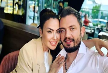 ارومیه گردی همسر ترکیه ای مهدی کریمی | ازدواج مهدی کریمی با خانم خواننده همسن مادرش + عکس