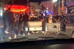 تصاویری از لحظه زیرگرفتن زن گوهردشتی | کار هولناک راننده زن پژو ۲۰۶ در کرج همه را به وحشت انداخت + فیلم