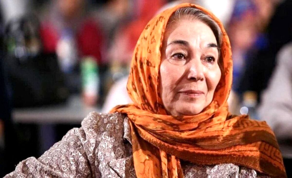 مراسم خاکسپاری پروانه معصومی در فرحزاد | فقط سه هنرمند حضور یافتند + عکس