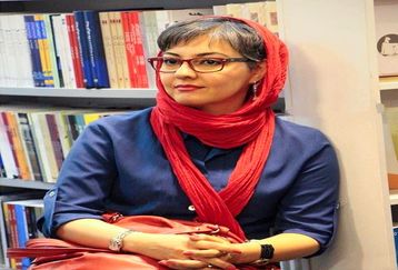 مراسم عقد باکلاس آناهیتا همتی و شوهر سن بالایش | لباس ساده و خنده های از ته دل آناهیتا همتی را ببینید + فیلم