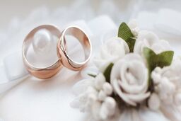 پرداخت وام ۱۷۰ میلیون تومانی برای ازدواج / چه کسانی مشمول می شوند؟