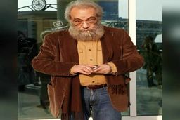 فراستی فیلم « مست عشق » را با خاک یکسان کرد ! | نقد عجیب فراستی به « مست عشق » جنجالی شد + فیلم