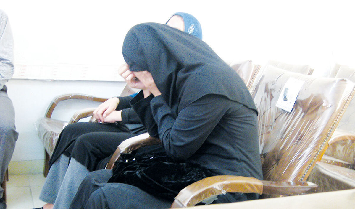 دختر نوجوان از دست حسادت های پدرش فرار کرد | غزاله 15 ساله در کلانتری چه گفت؟