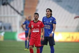 بازیکن استقلال عکس قهرمانی‌اش با پرسپولیس لو رفت +فیلم