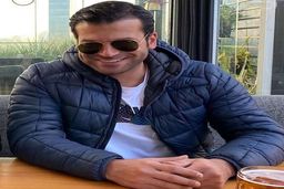 تیپ جنجالی روزبه حصاری + عکس دیده نشده 