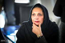 اخراج دختر کارگردان مشهور ایرانی از کانادا 
