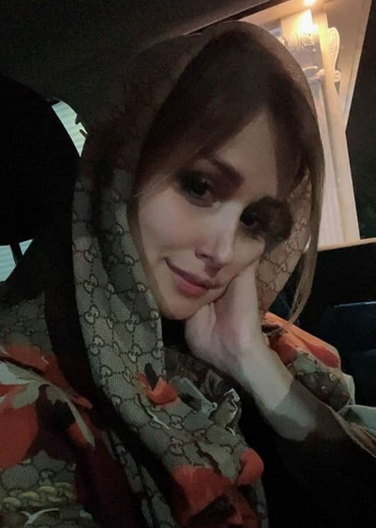 پول خرج کردن میلیاردی زن شاهرخ استخری در آرایشگاه نتیجه داد!| زن شاهرخ استخری از این رو به اون رو شد!+عکس